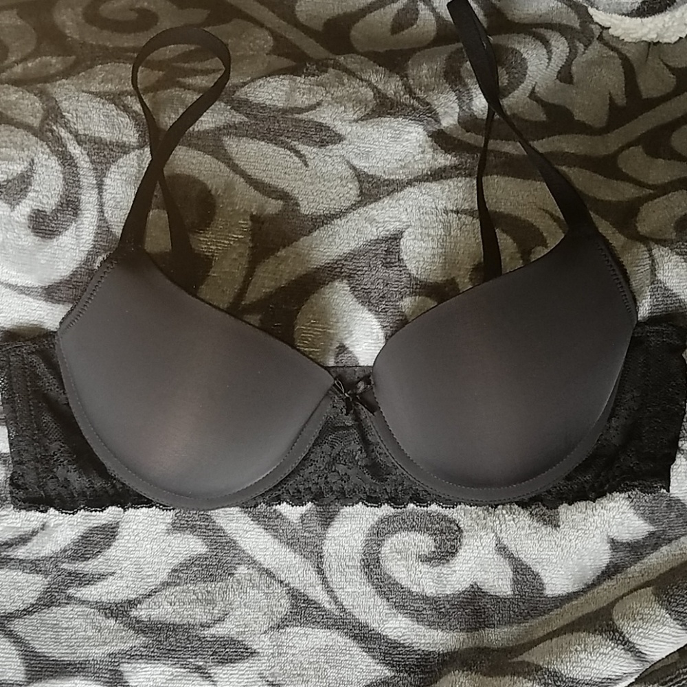 ! Aerie 36 B black bra